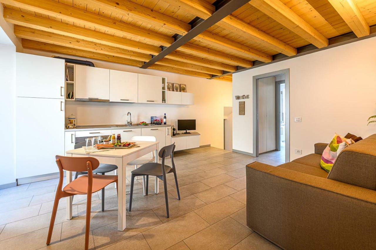 Old Town Apartments Tirano Ngoại thất bức ảnh