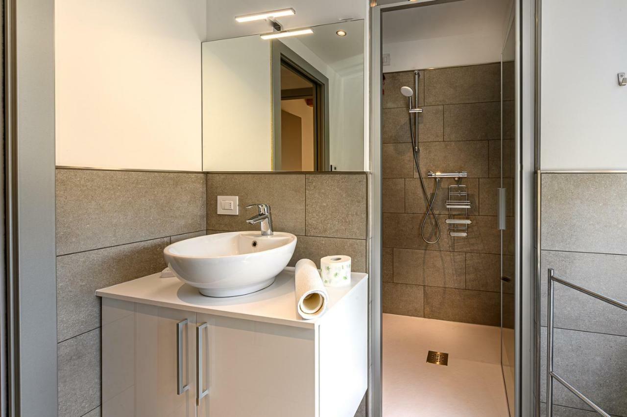 Old Town Apartments Tirano Ngoại thất bức ảnh