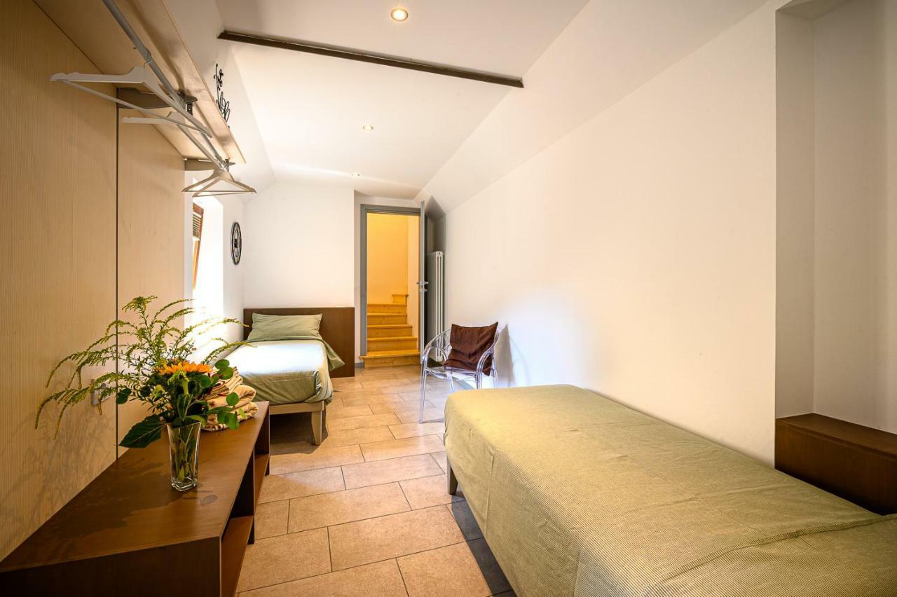 Old Town Apartments Tirano Ngoại thất bức ảnh