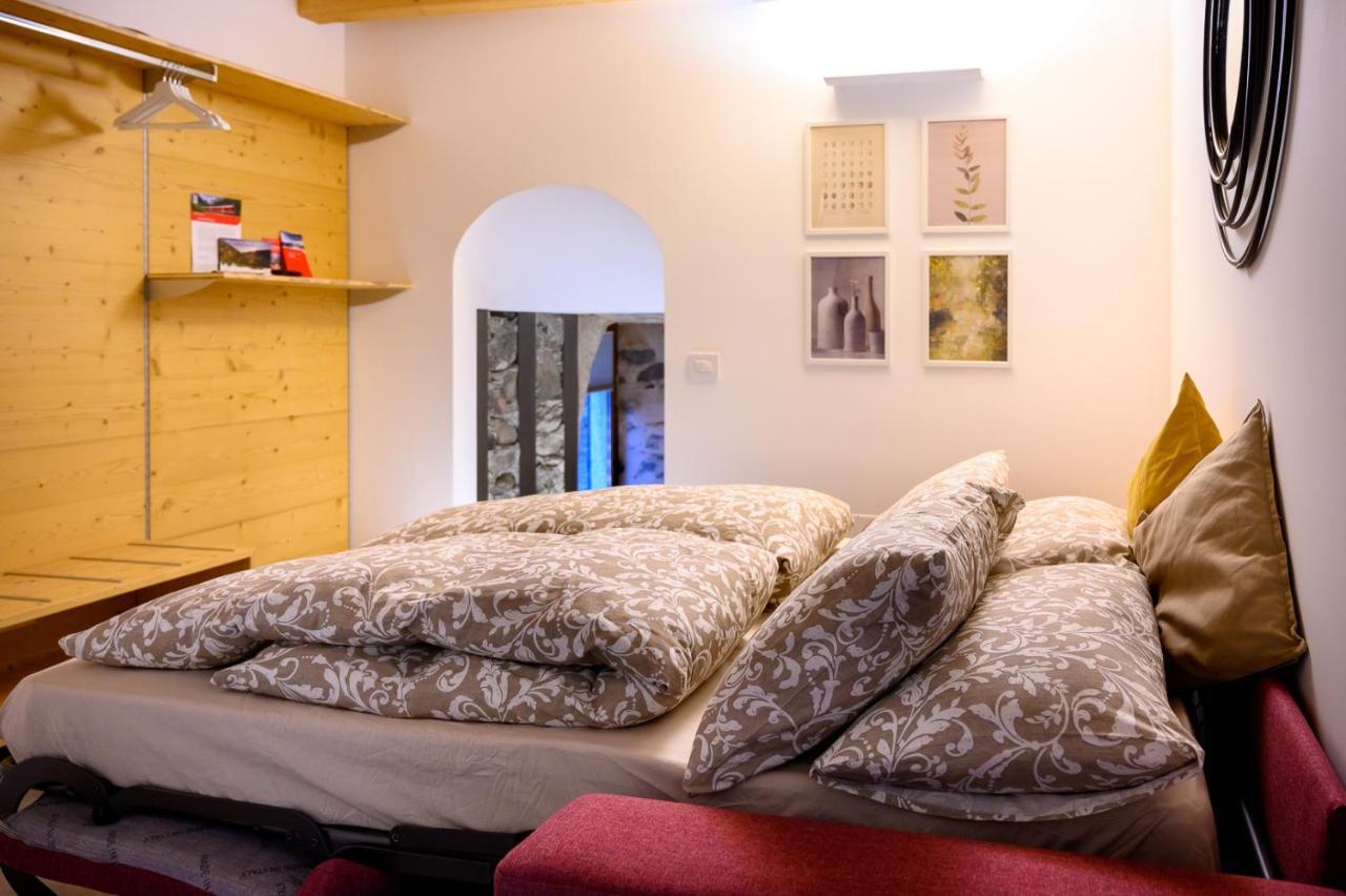 Old Town Apartments Tirano Ngoại thất bức ảnh