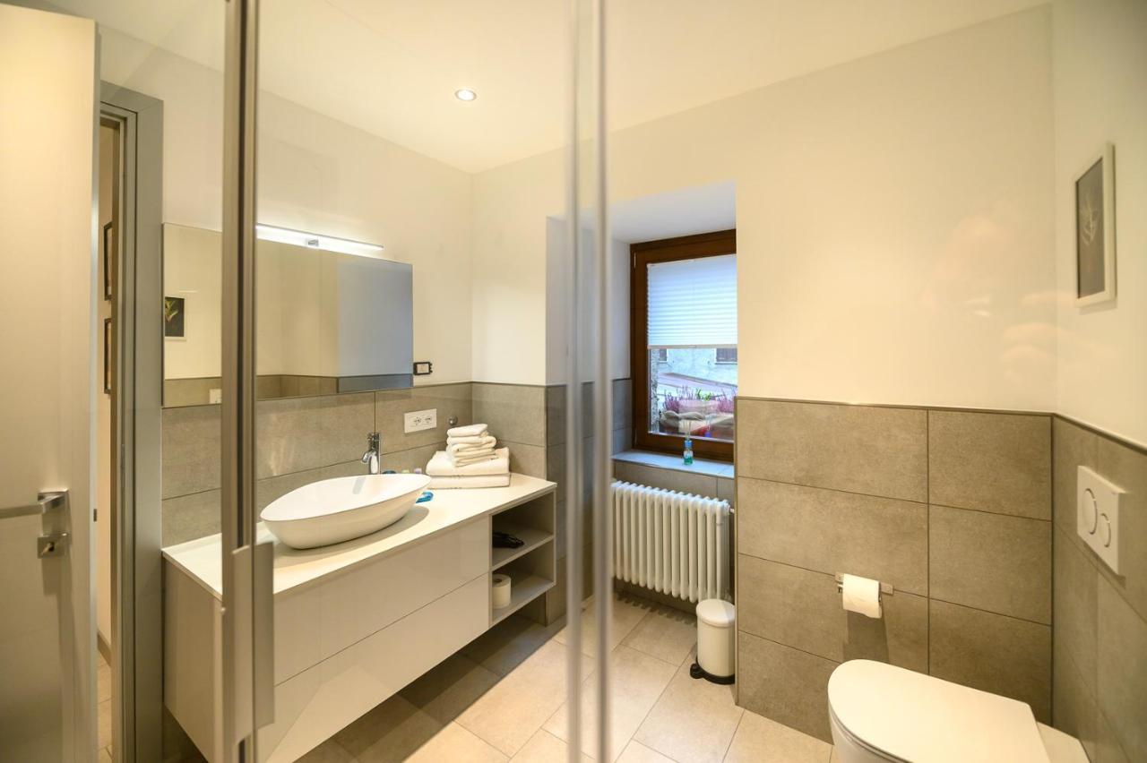 Old Town Apartments Tirano Ngoại thất bức ảnh
